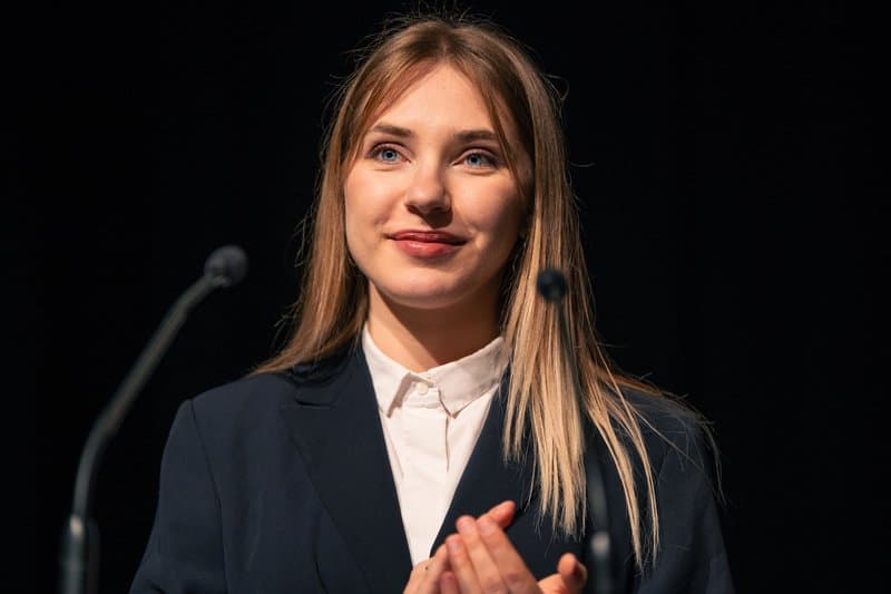 Аліна Харысава